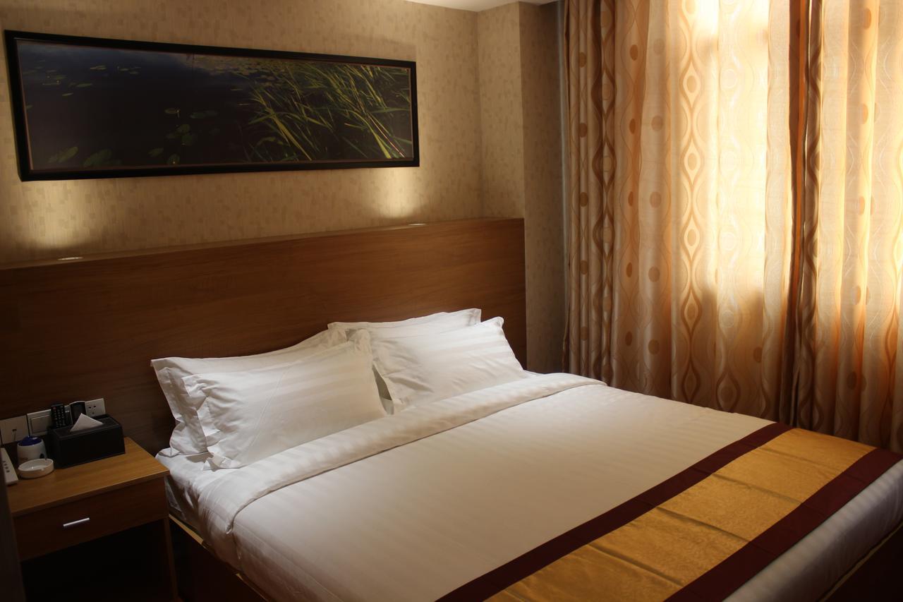 Sky Hotel Chinatown Rangoon Buitenkant foto
