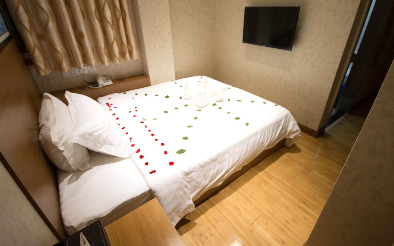 Sky Hotel Chinatown Rangoon Buitenkant foto