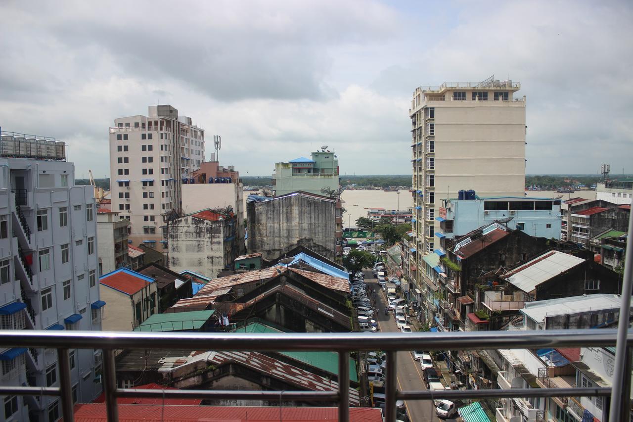 Sky Hotel Chinatown Rangoon Buitenkant foto